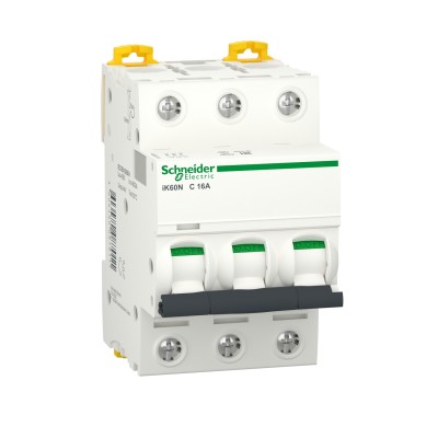Siguranta automata Easy9  3P+N 4500 C 16A